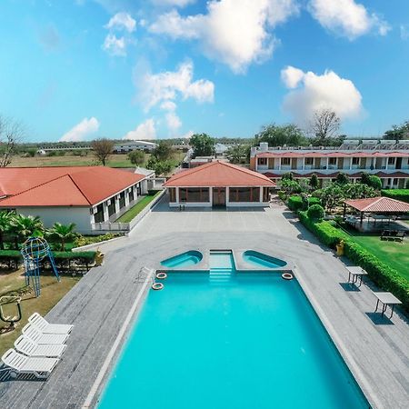 Rupis Resort Dabok Exterior foto